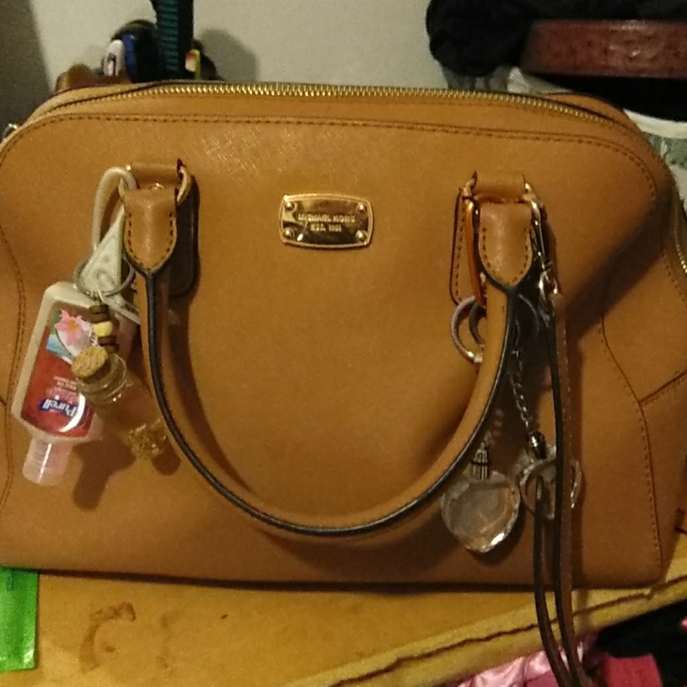 Michael kors satchel